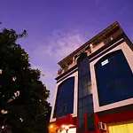 Hotel Mansarovar Palace