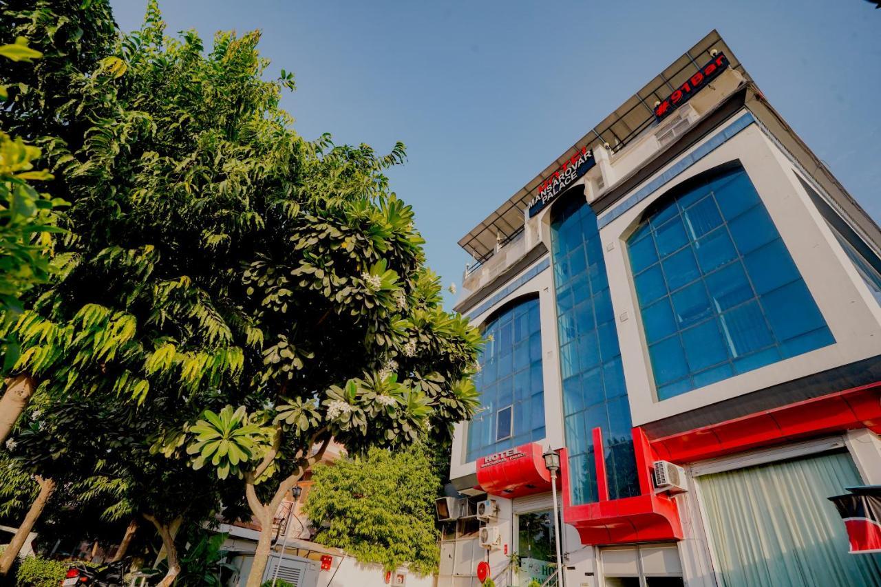 Hotel Mansarovar Palace 2*